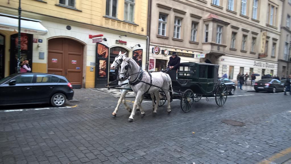 The Old Town'S Apartment Prag Exterior foto